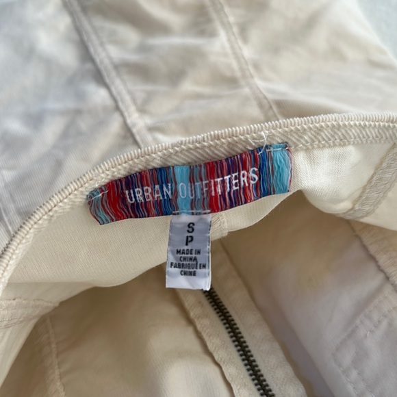 Urban Outfitters Cory Corduroy Halter Romper - Picture 4 of 4